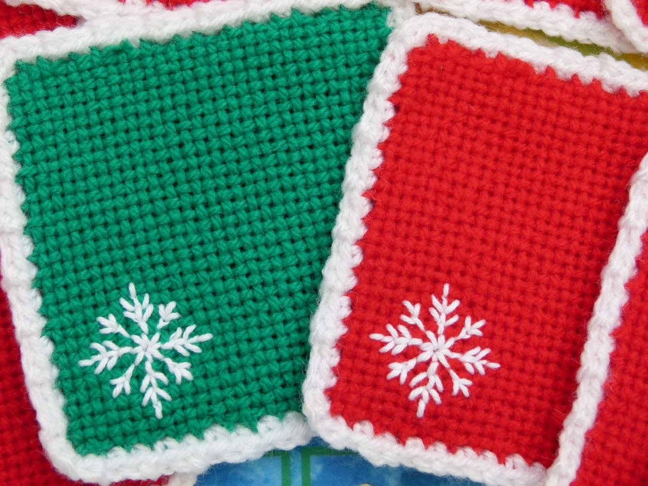 Free Christmas Coaster Crochet Pattern for You Christmas Coasters