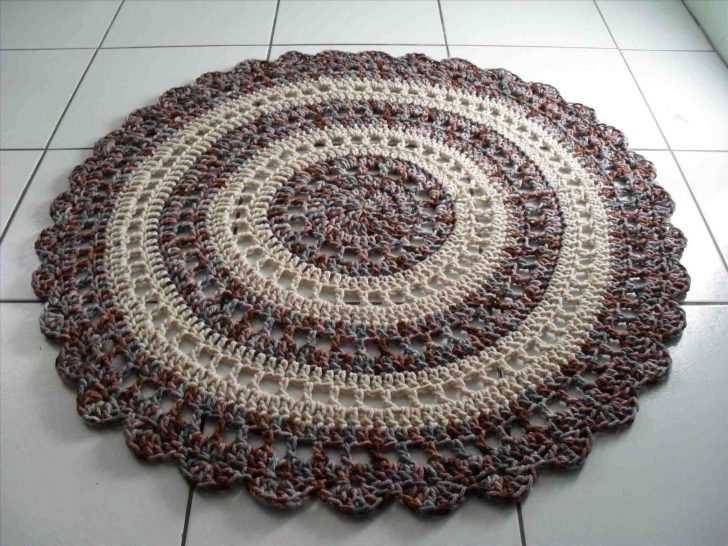 3 Motifs of Easy Crochet Oval Rug Pattern