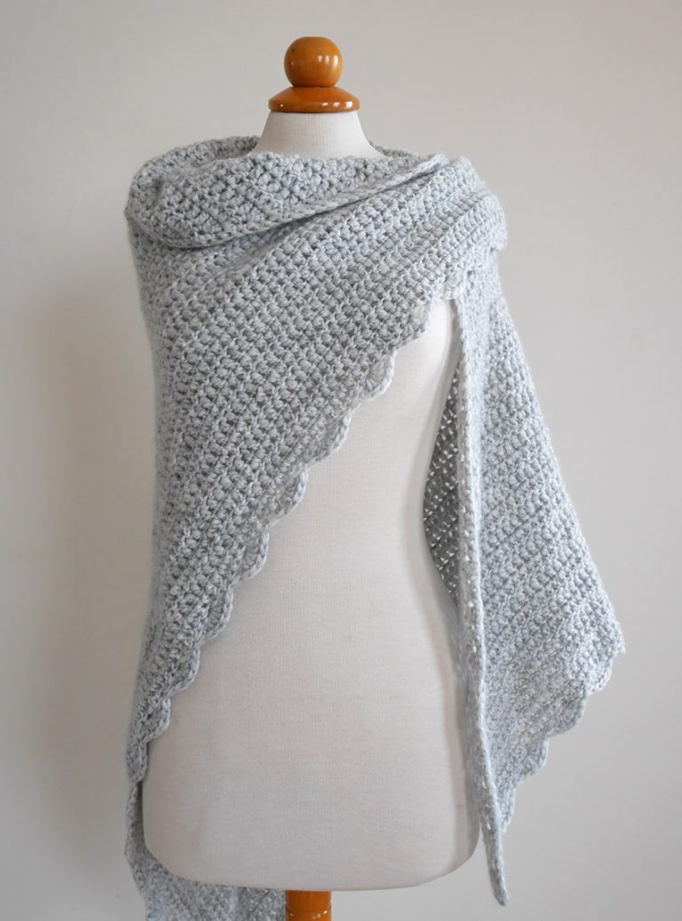 Elegant Crochet Patterns Shawls for Beginners - mecrochet.com